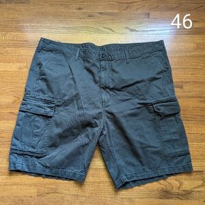 Levi's | Men's 10" Cargo Short | 46